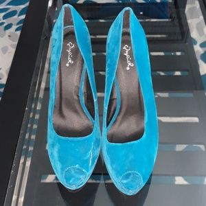 Qupid blue suade heels